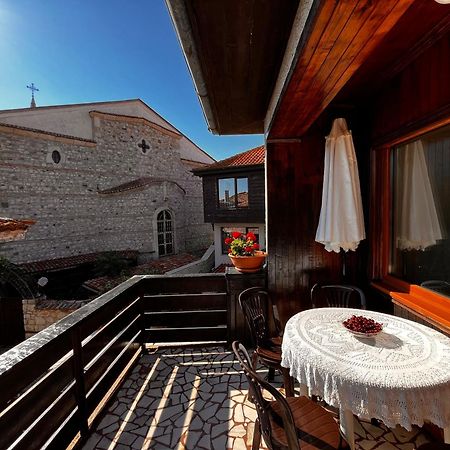 Guest House Lilly Nesebar Eksteriør bilde